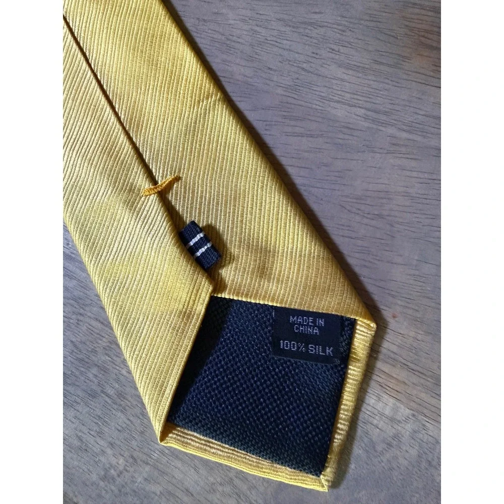 Nautica Boys Zipper Necktie 100% Silk Ribbed Yellow One Size